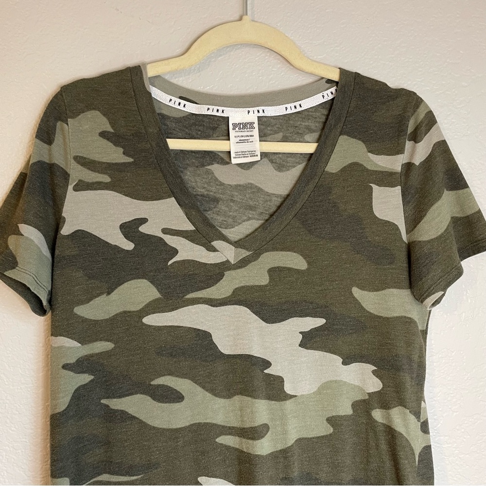 Victoria’s Secret Army Green Camo V Neck T Shirt - Picture 3 of 8